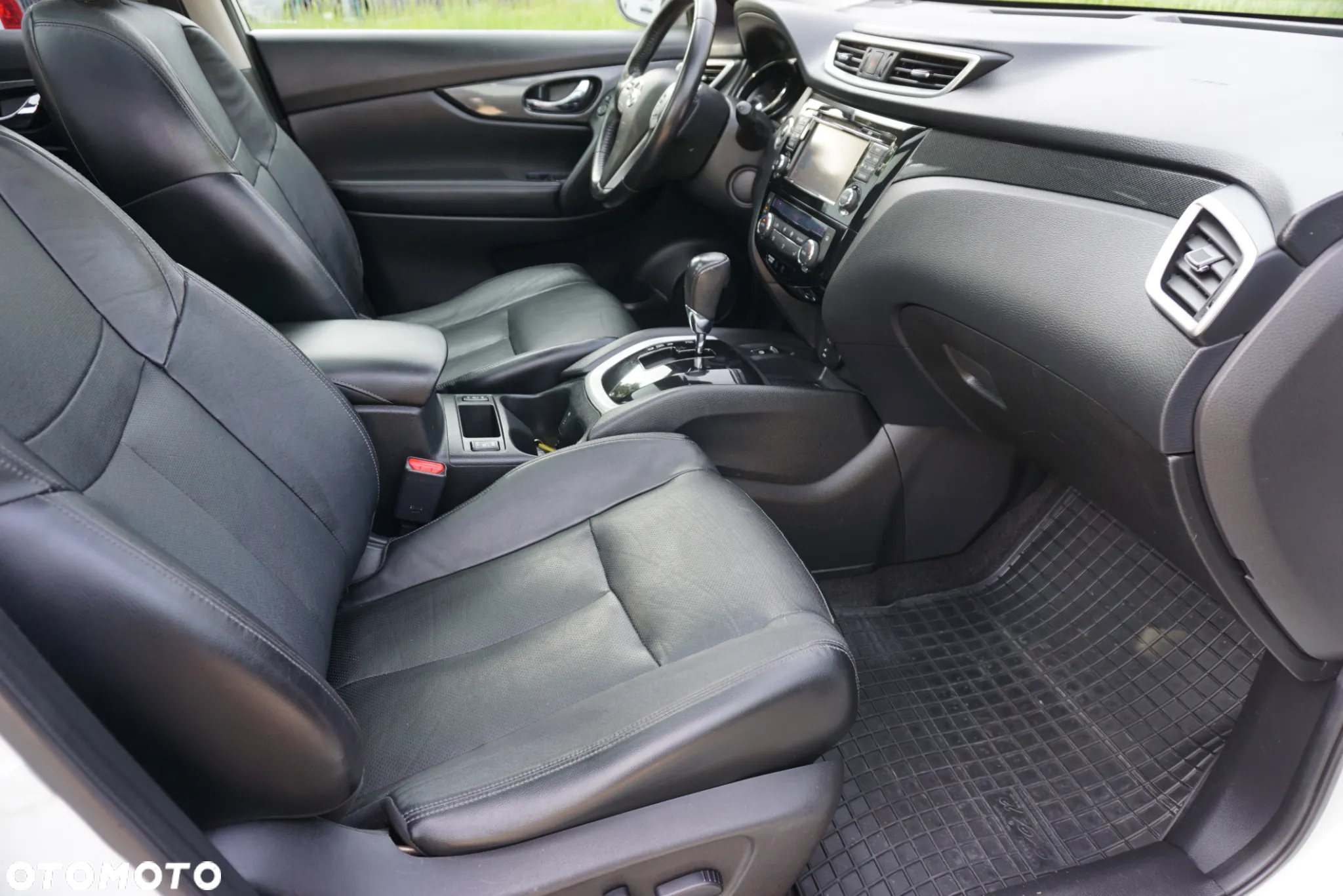 Nissan X-Trail 1.6 DCi N-Connecta 2WD Xtronic 7os - 22