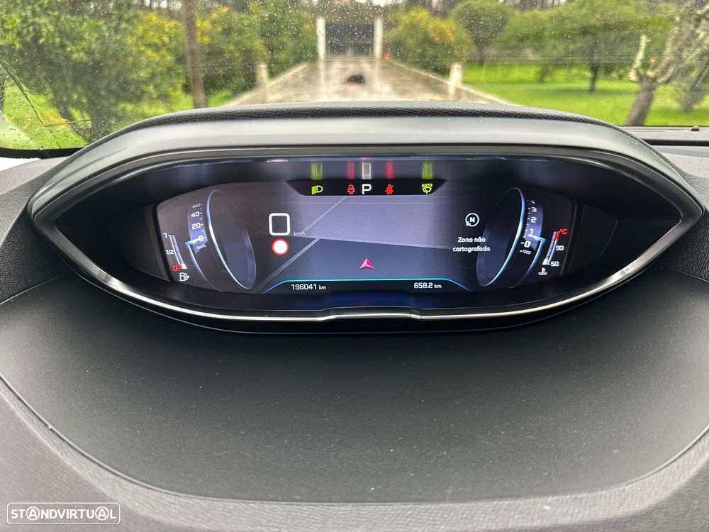 Peugeot 5008 BlueHDI 130 EAT8 Allure Pack - 15