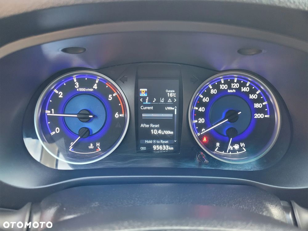 Toyota Hilux 2.4 D-4D Double Cab SR5 4x4 - 27