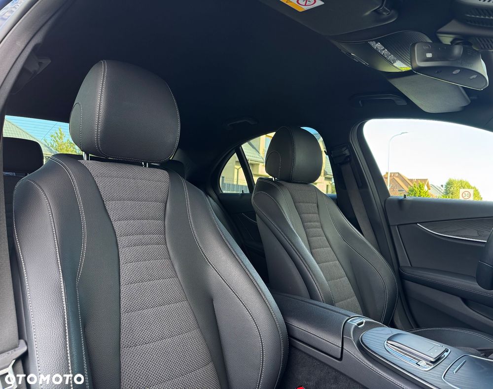 Mercedes-Benz Klasa E 300 Business Edition - 10