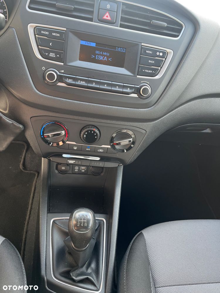 Hyundai i20 1.2 Select - 23