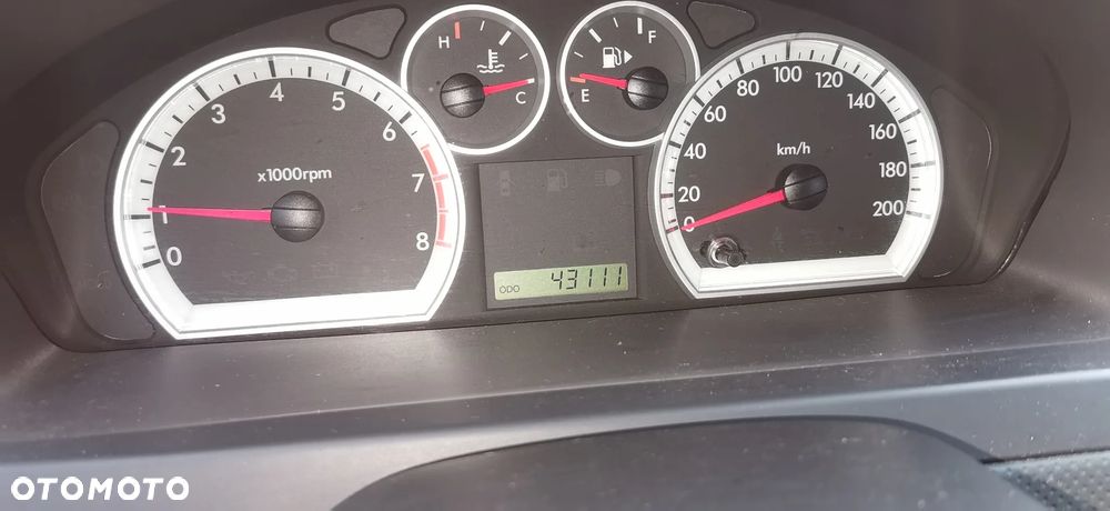 Chevrolet Aveo 1.2 16V Base - 8