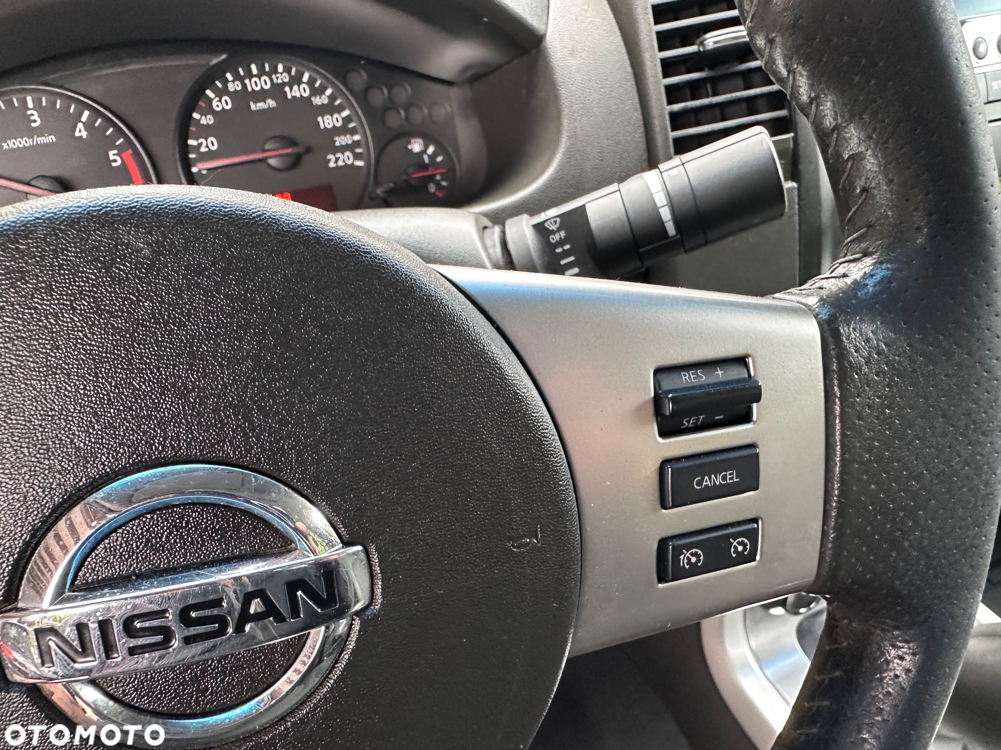 Nissan Navara 2.5 D XE Long - 17