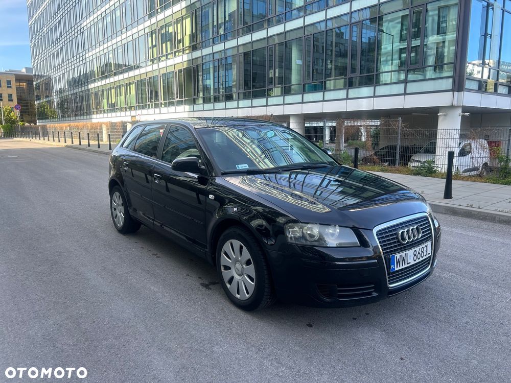 Audi A3 Sportback 1.6 Ambition - 4