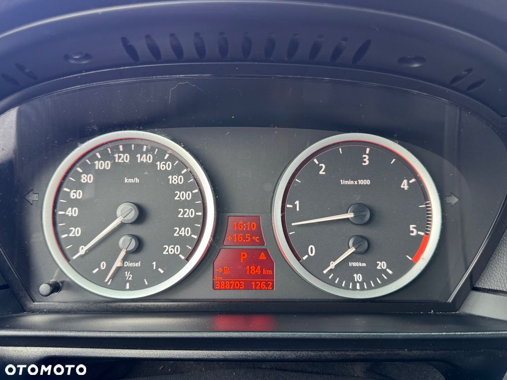 BMW Seria 5 530xd - 32