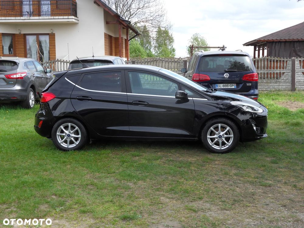 Ford Fiesta 1.0 EcoBoost S&S TITANIUM - 9