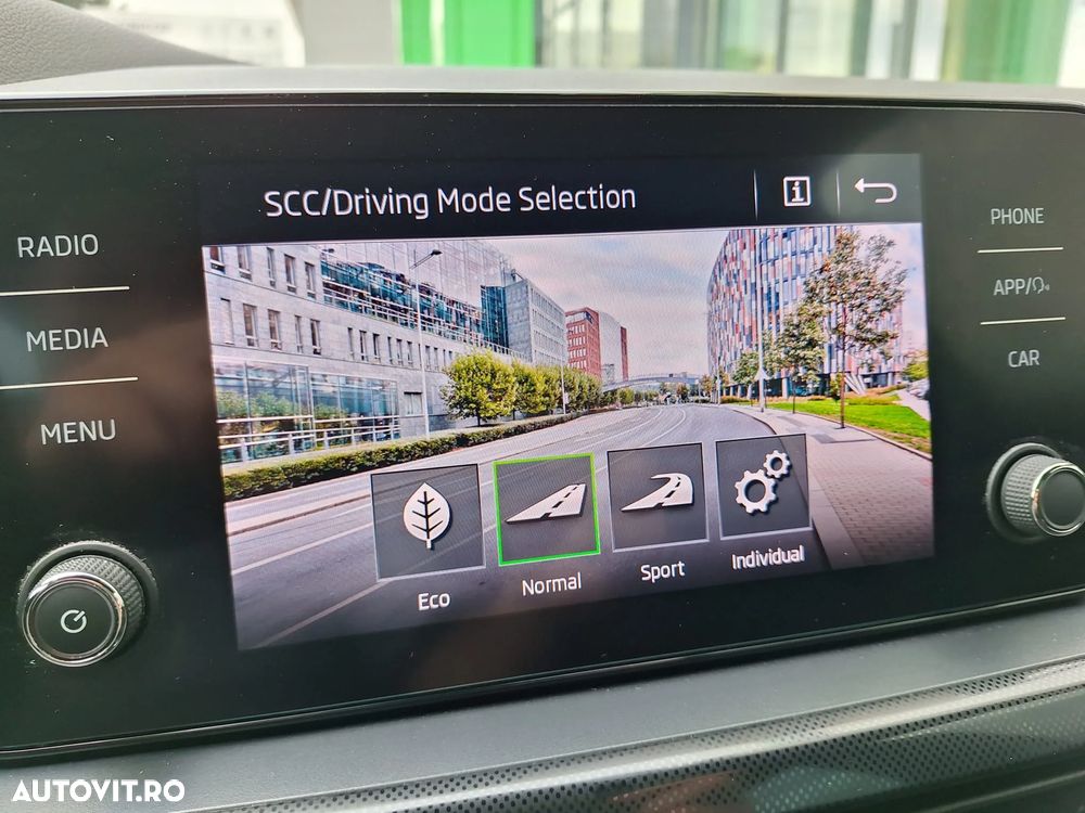 Skoda Scala 1.5 TSI DSG Style - 31