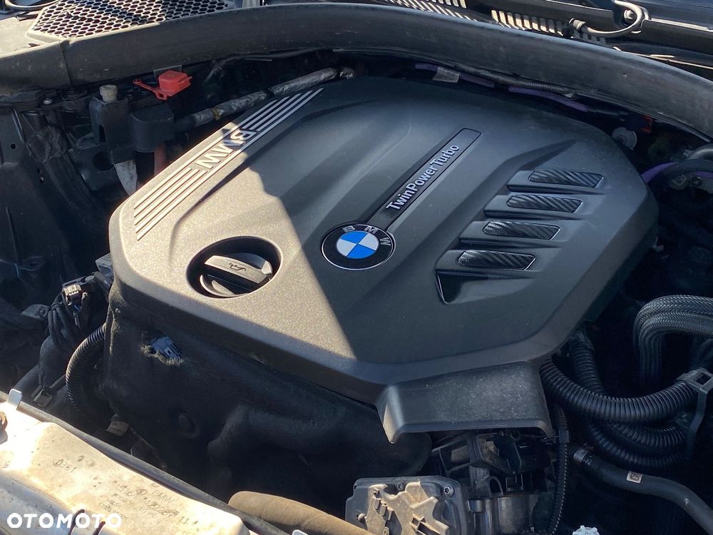 BMW Seria 3 318d MHEV Sport Line - 6