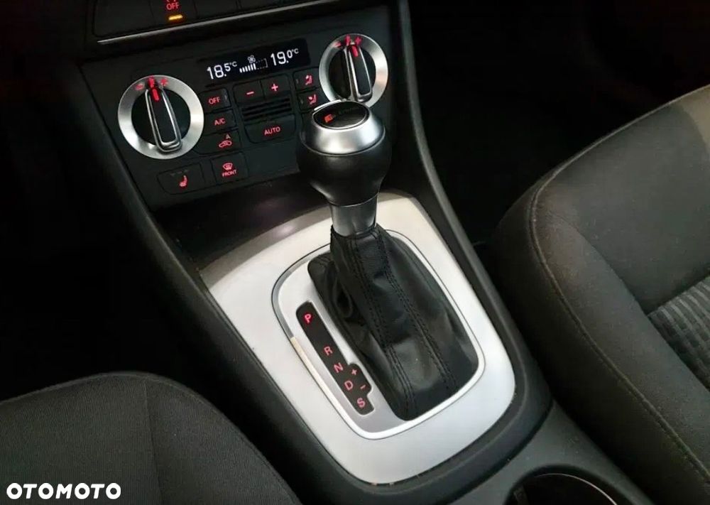 Audi Q3 1.4 TFSI S tronic - 12