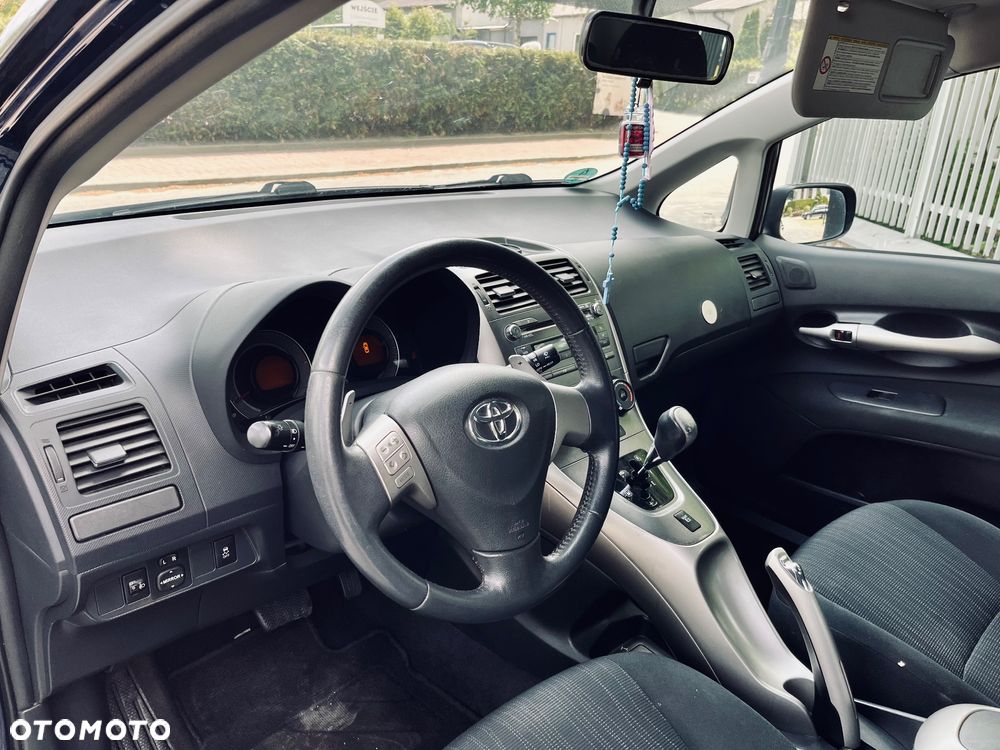 Toyota Auris 1.6 VVT-i Sol MM - 14