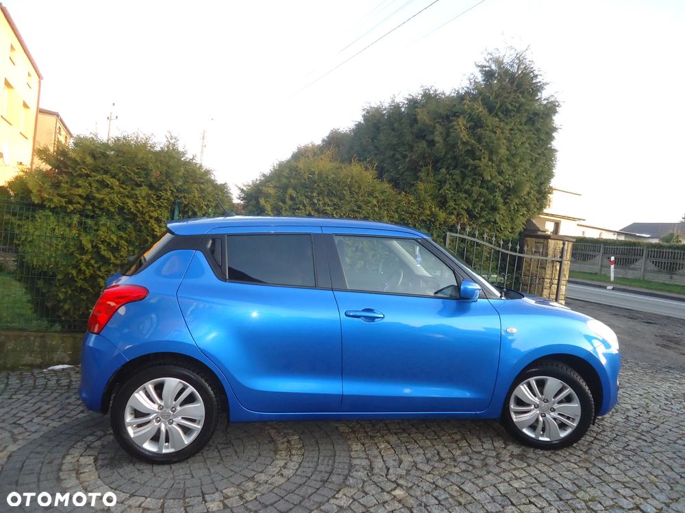 Suzuki Swift 1.2 Premium Plus - 8