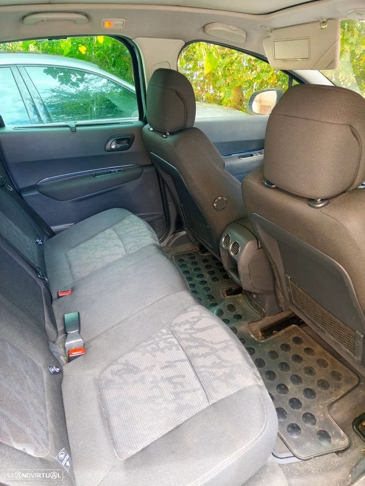 Peugeot 3008 1.6 HDi Executive - 18