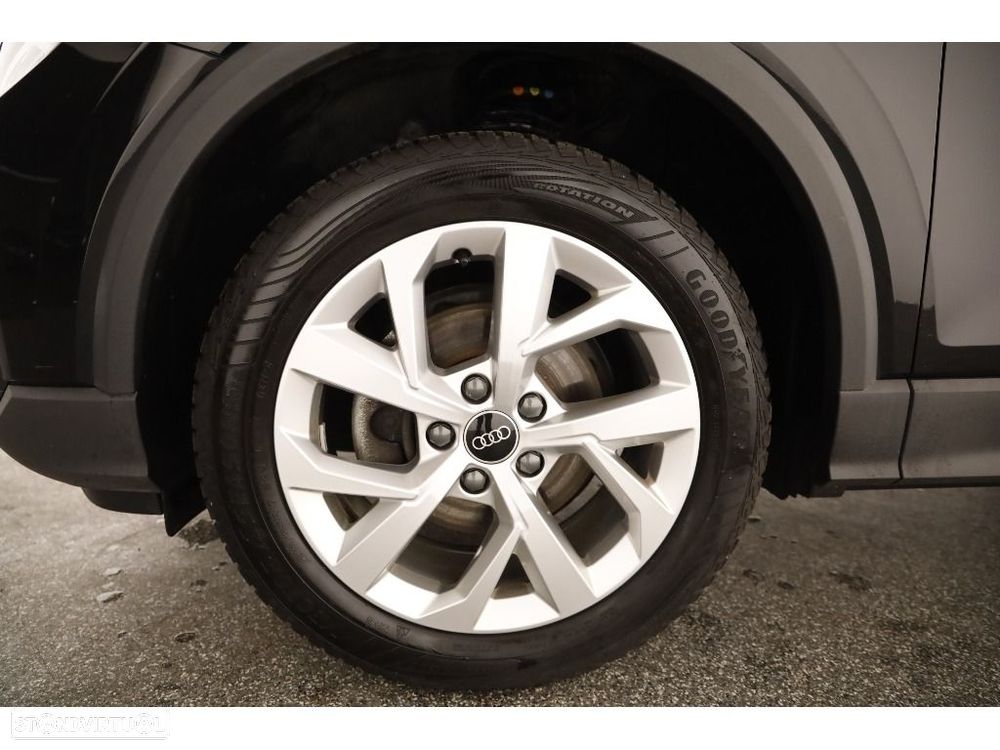 Audi Q2 30 TFSI - 31