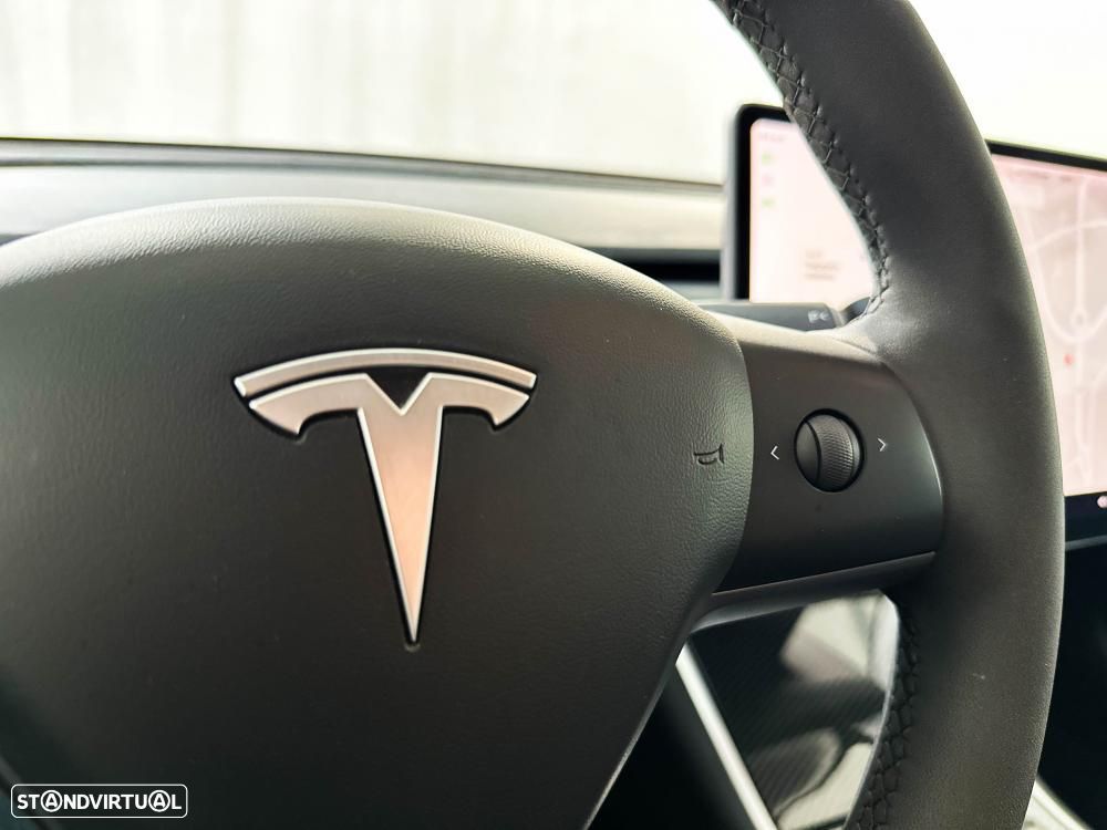 Tesla Model 3 Long-Range Dual Motor AWD - 39