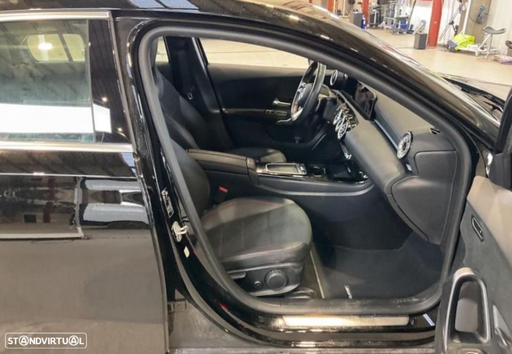 Mercedes-Benz A 200 7G-DCT AMG Line - 6