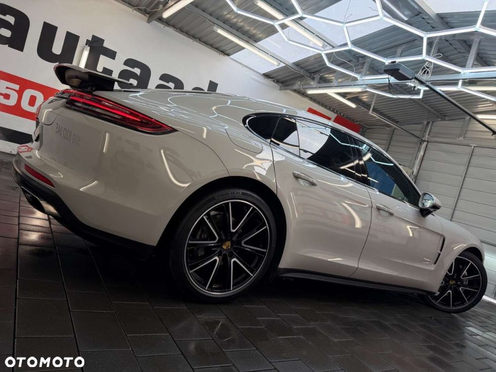Porsche Panamera - 15