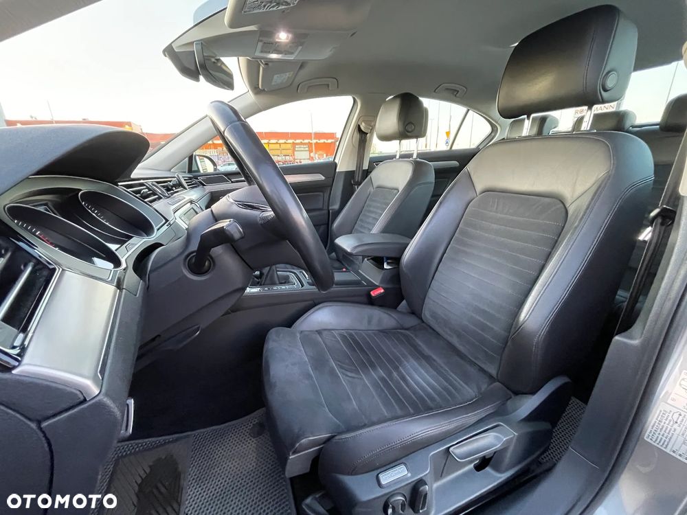Volkswagen Passat 1.8 TSI BMT Highline - 16