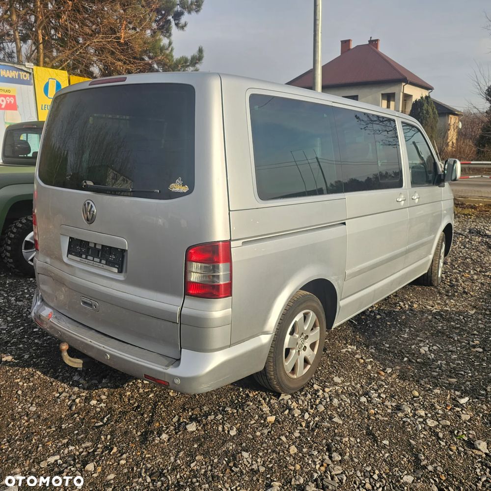 Volkswagen Multivan - 2