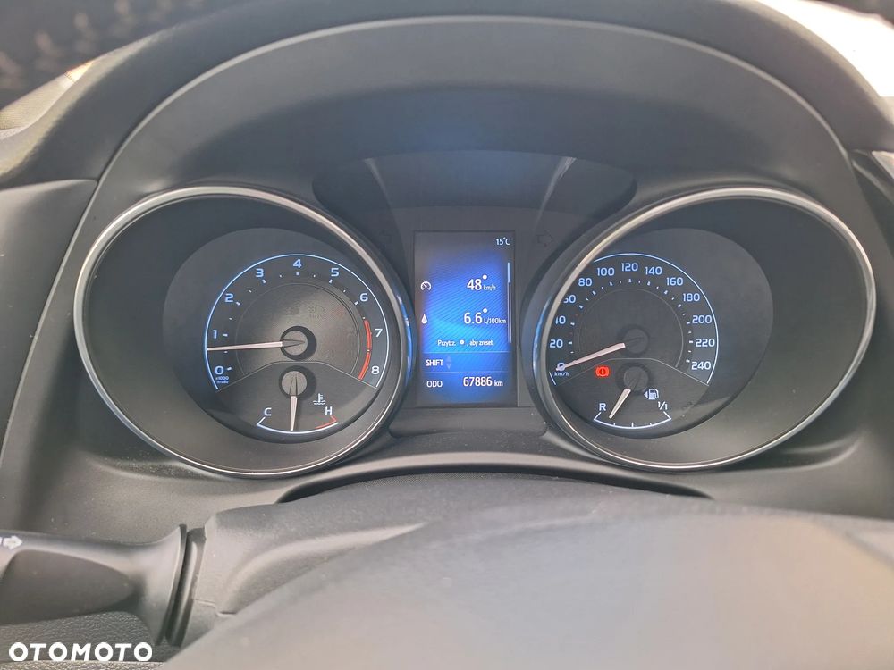 Toyota Auris 1.6 Premium Comfort - 9