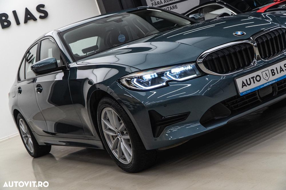 BMW Seria 3 330e Aut. Luxury Line - 29