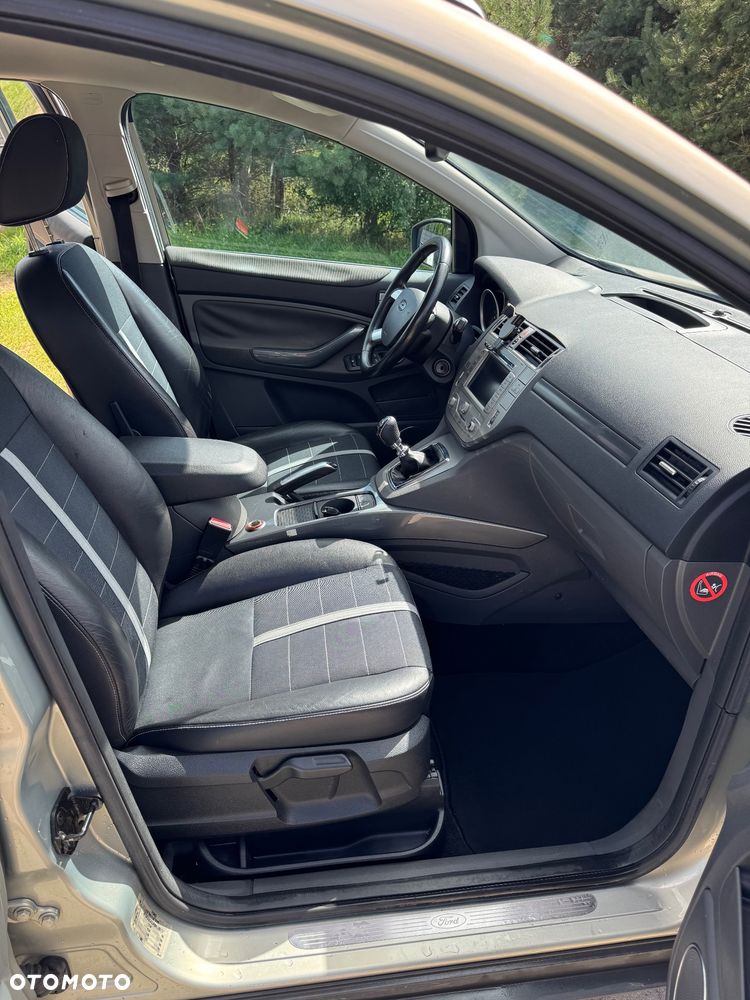 Ford Kuga 2.0 TDCi Titanium FWD - 14