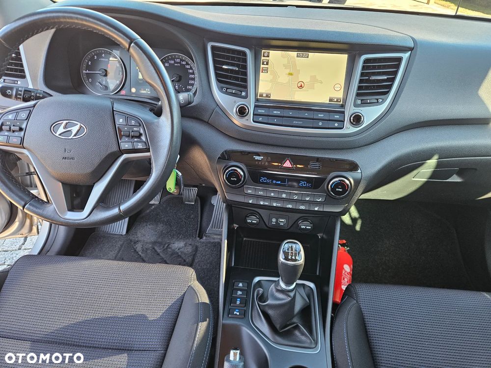 Hyundai Tucson 1.6 GDi 2WD Pure - 27
