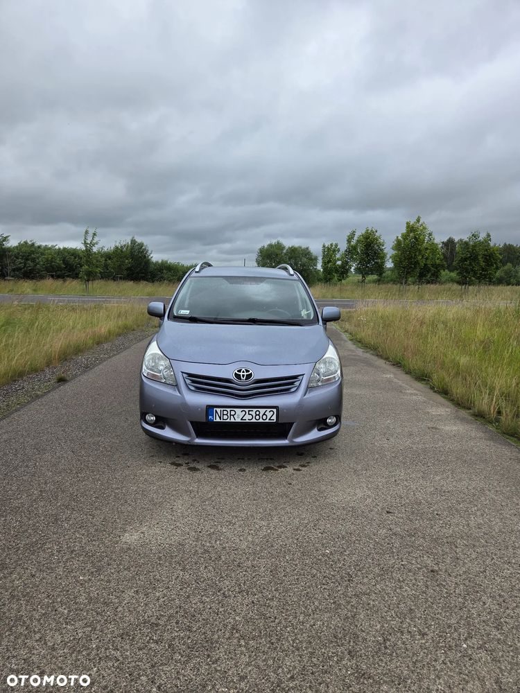 Toyota Verso 2.0 D-4D Sol 7os - 4