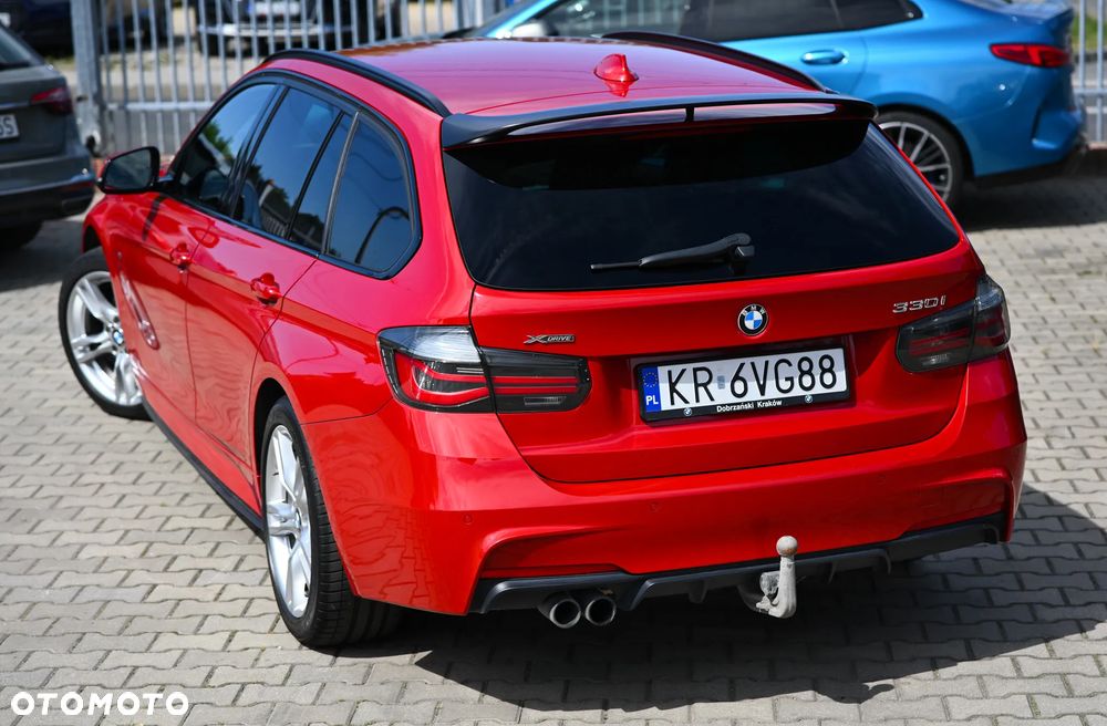 BMW Seria 3 330i GPF xDrive M Sport Shadow - 35