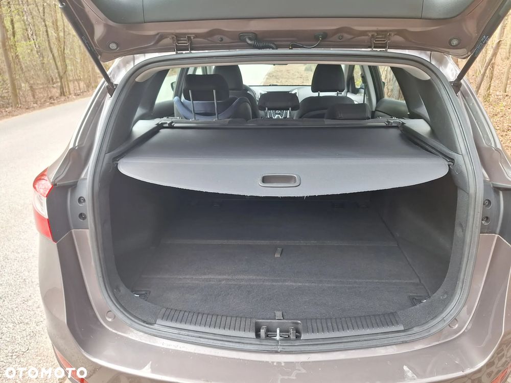 Hyundai i30 1.4 Comfort - 13