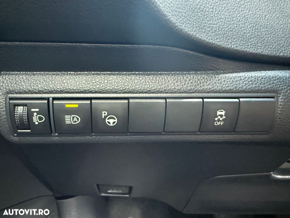 Toyota Corolla 1.8 Comfort - 19