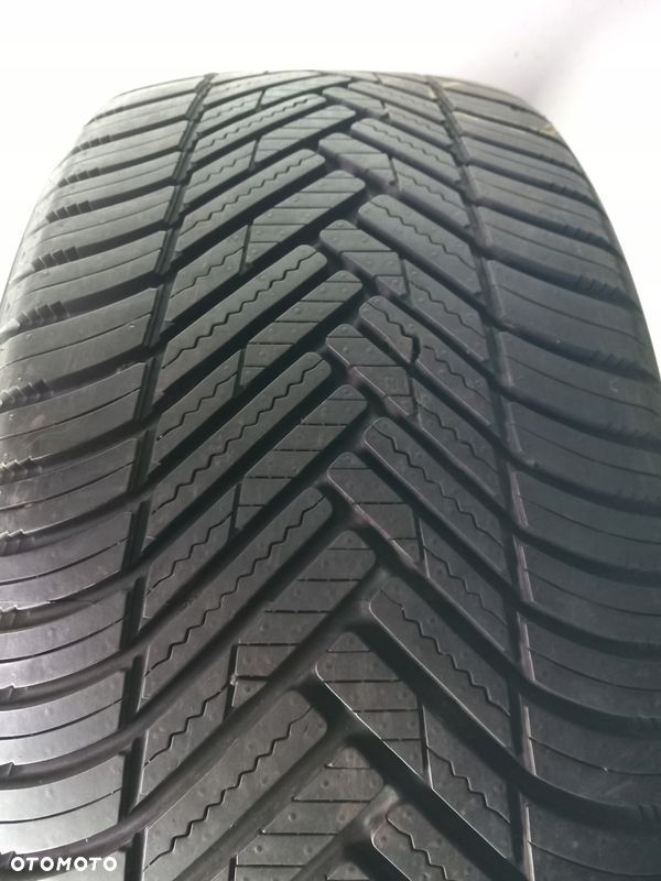 225/40R18 Hankook Kinergy 4S2