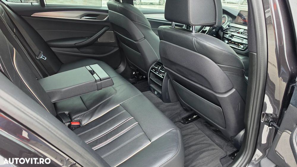 BMW Seria 5 530i xDrive Aut. Luxury Line - 20