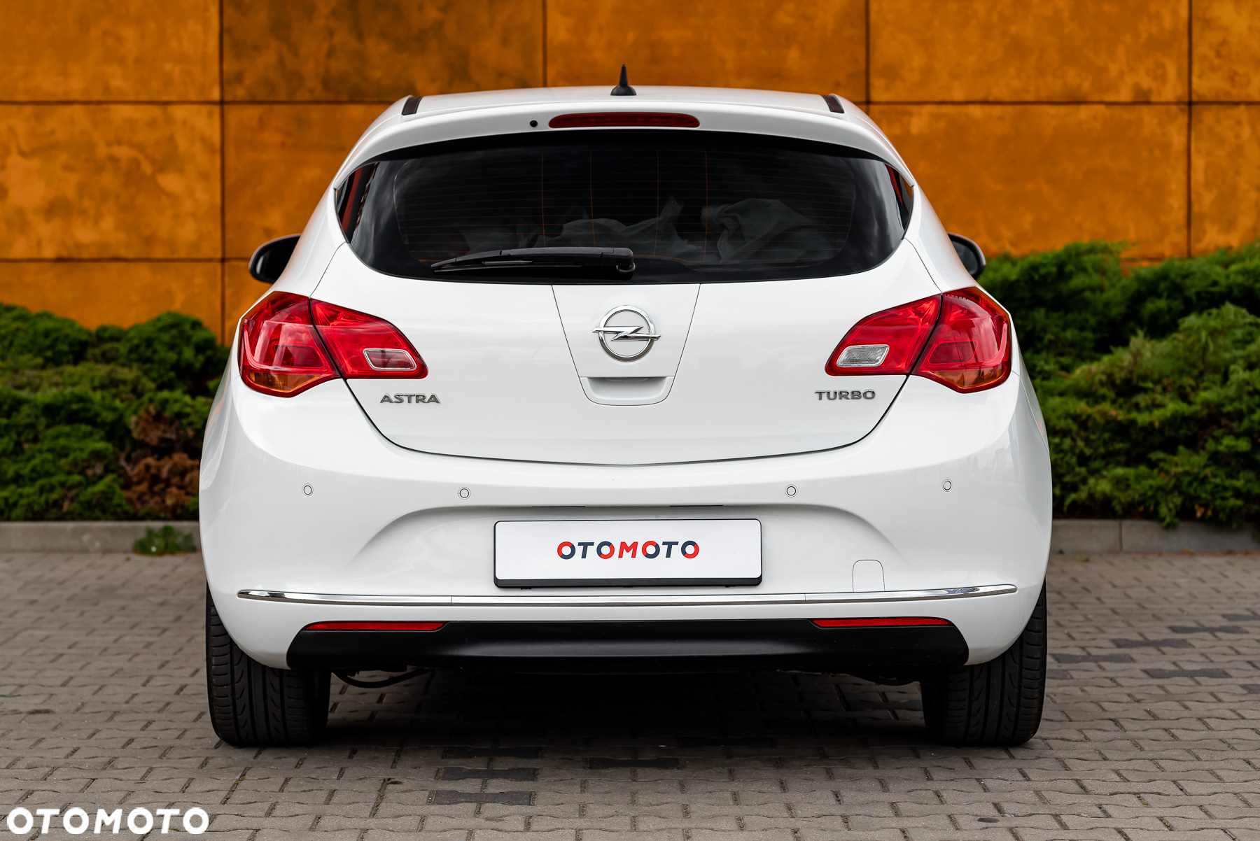 Opel Astra 1.4 Turbo Cosmo - 14