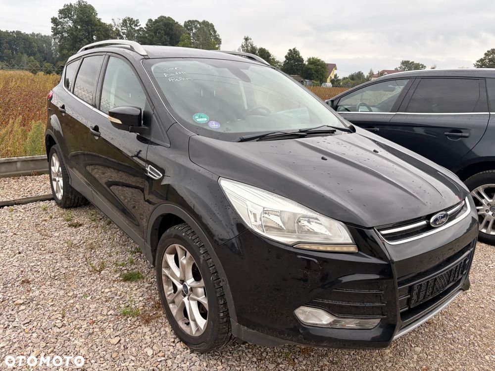 Ford Kuga 1.5 EcoBoost 2x4 Titanium - 3