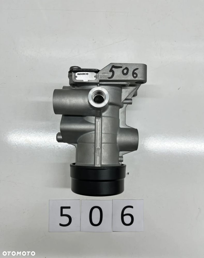 Zawór hamulcowy przyczepy / naczepy WABCO 9710020200 - 4
