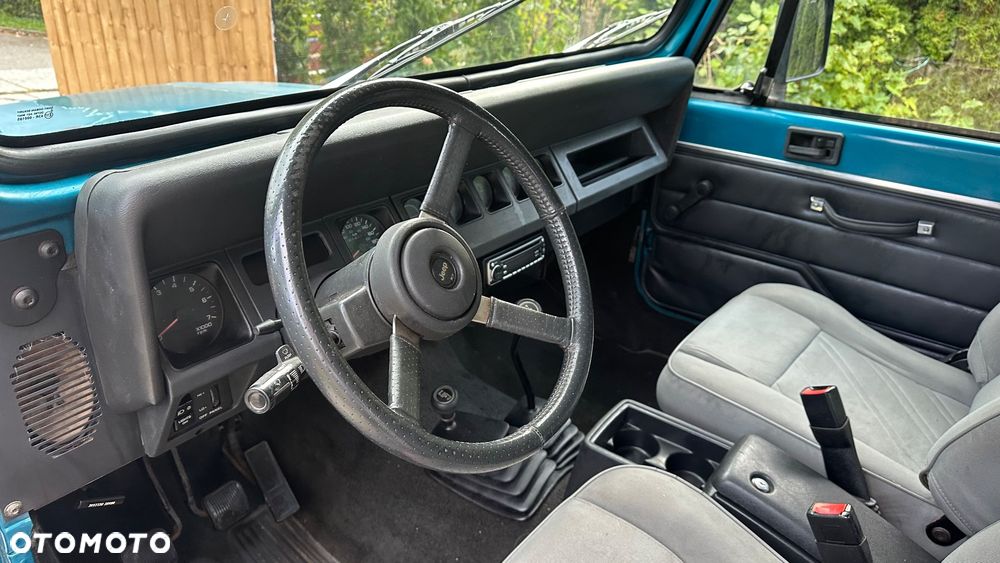 Jeep Wrangler 2.5L - 14