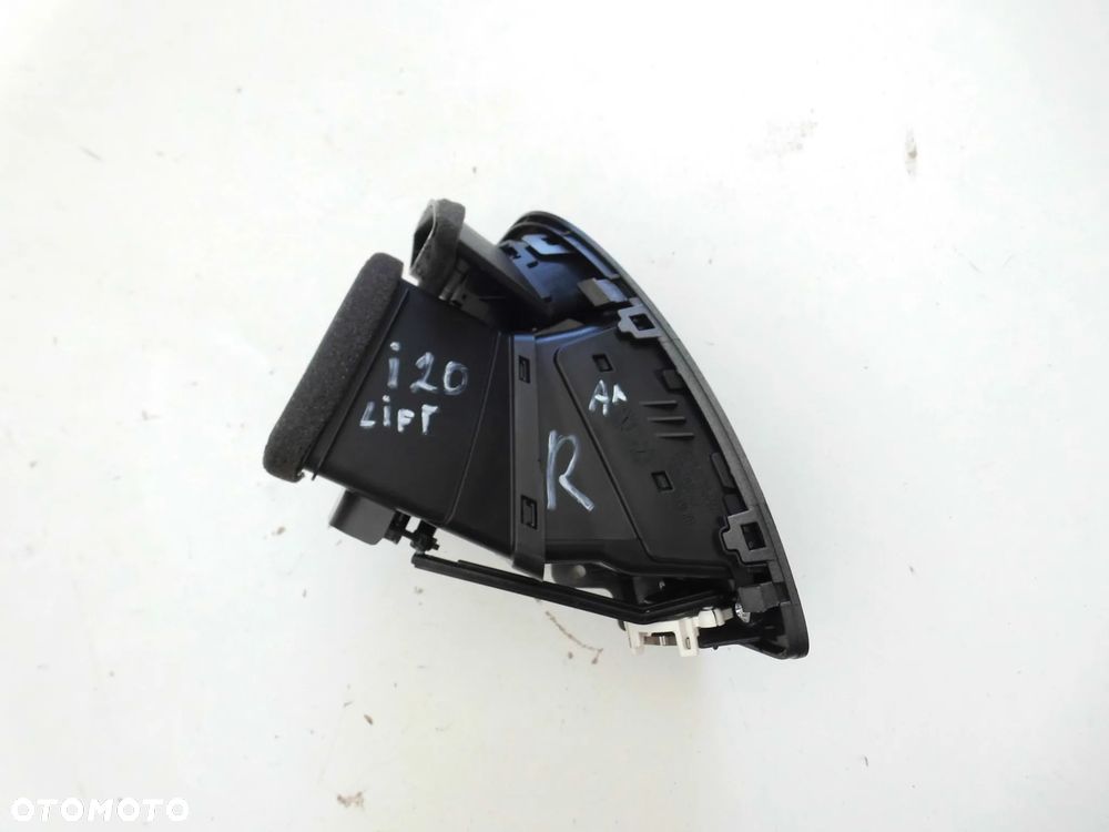 KRATKA NAWIEWU KONSOLI HYUNDAI I20 LIFT PRAWA - 4