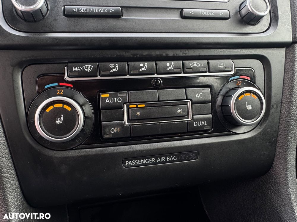 Volkswagen Golf 1.6 Highline - 16