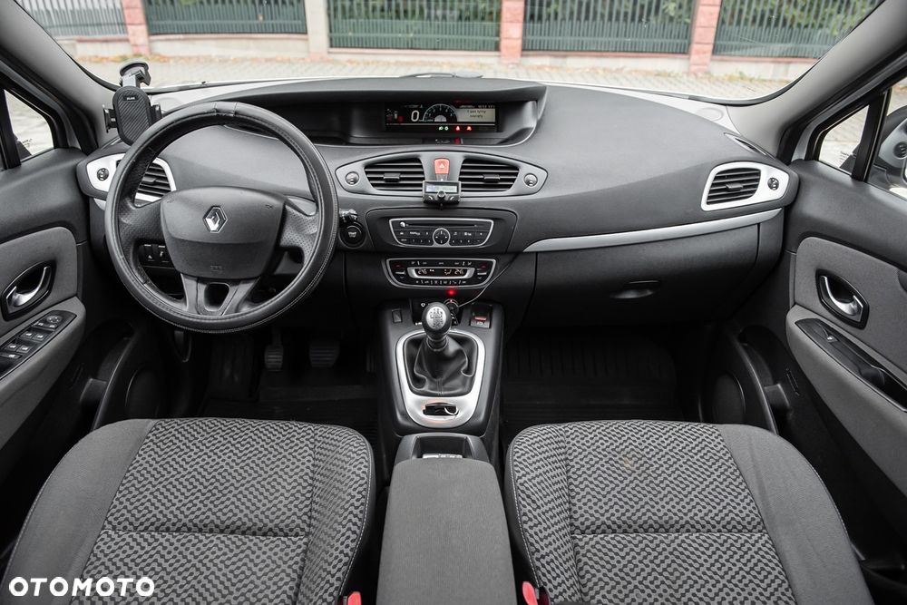 Renault Grand Scenic - 5