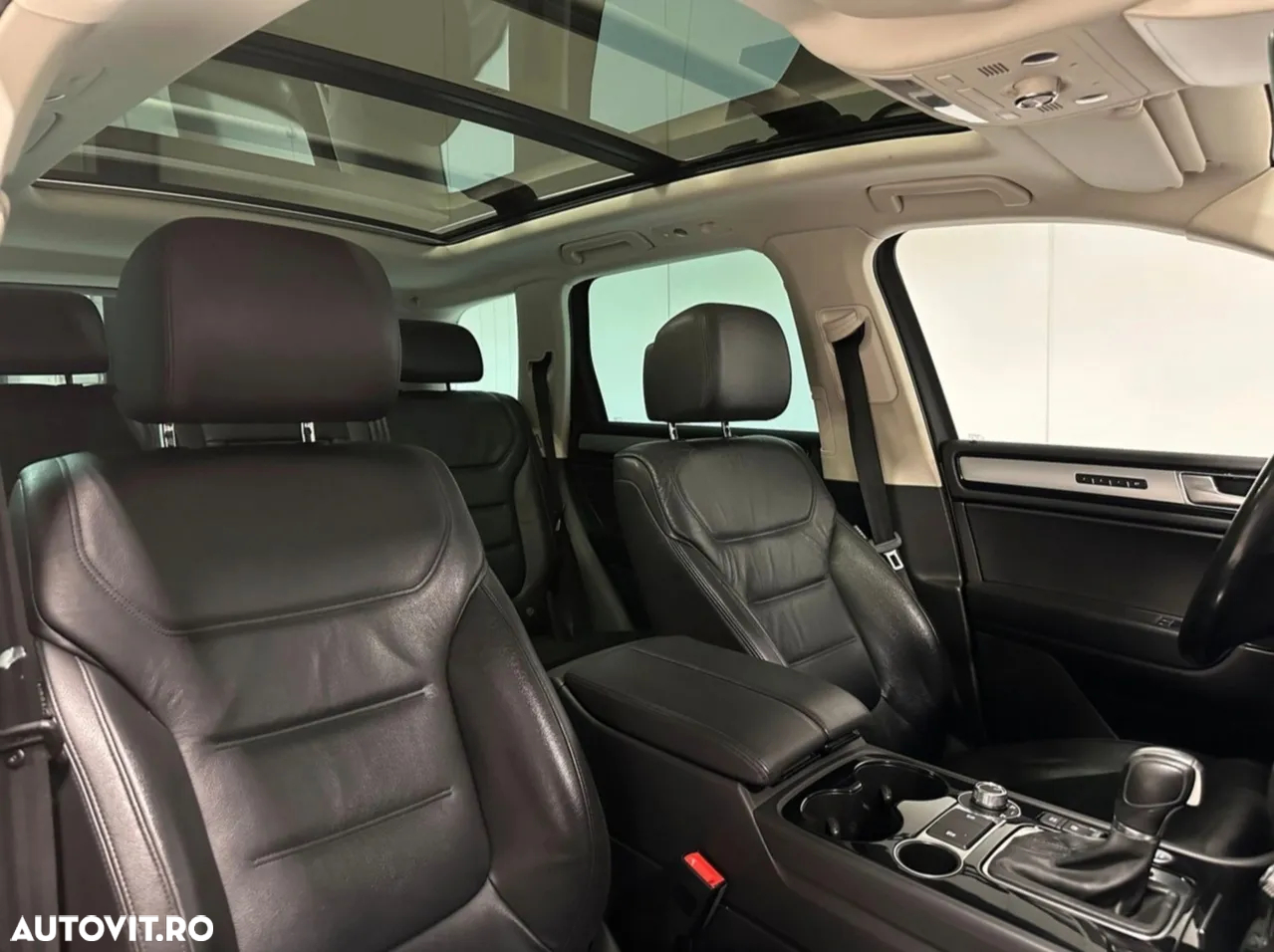 Volkswagen Touareg - 13
