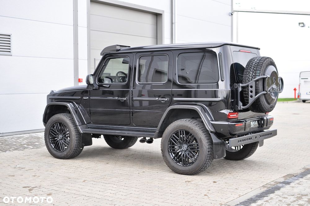 Mercedes-Benz Klasa G AMG 63 4x4 - 17