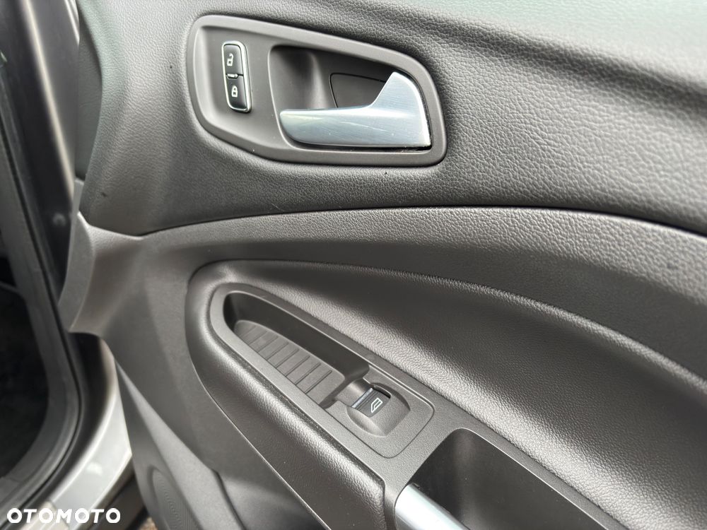 Ford Kuga 2.0 TDCi Titanium FWD - 30