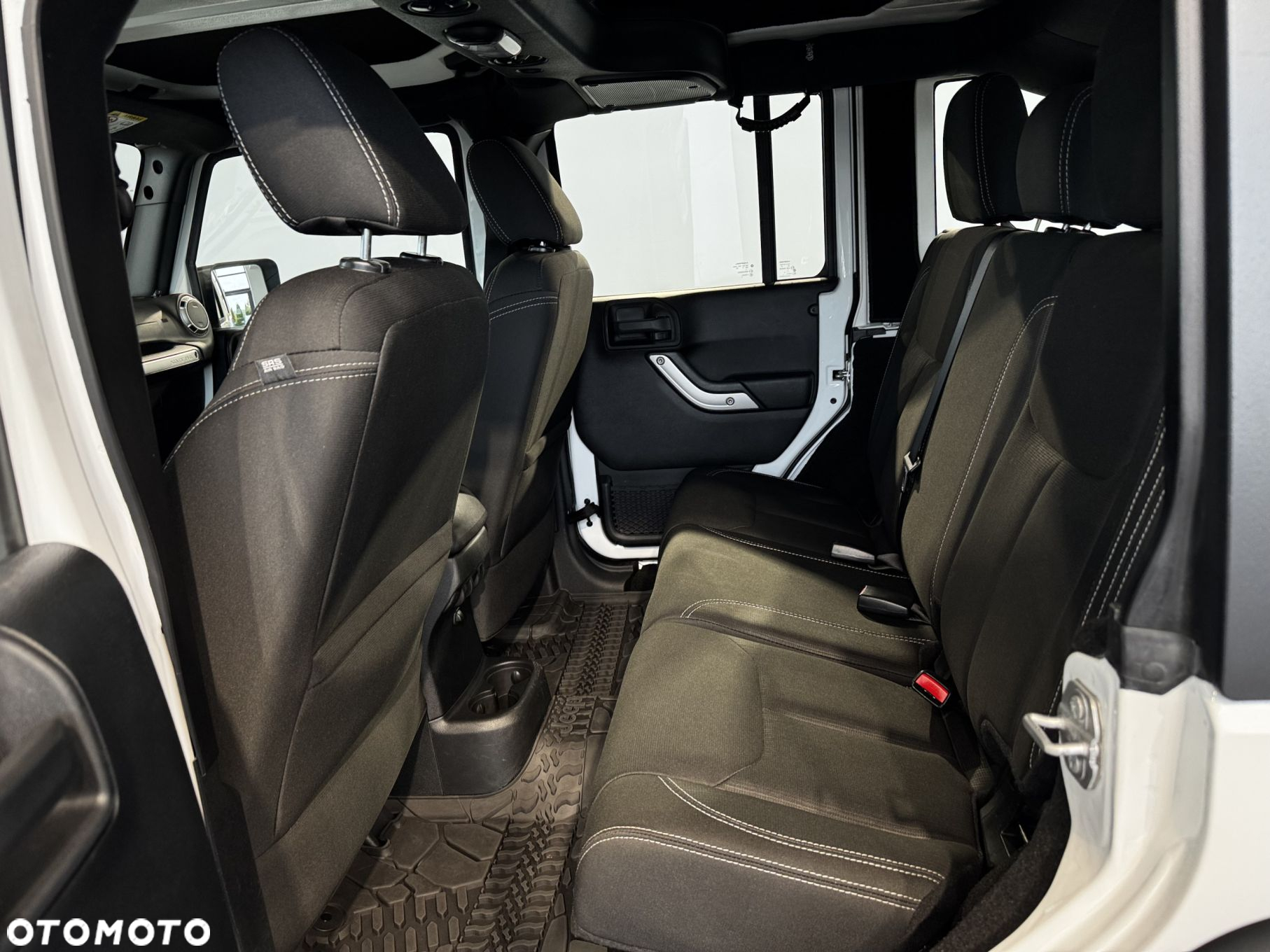 Jeep Wrangler - 15