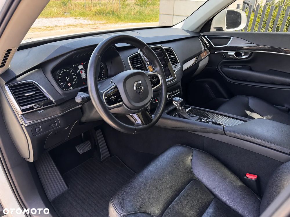 Volvo XC 90 - 11