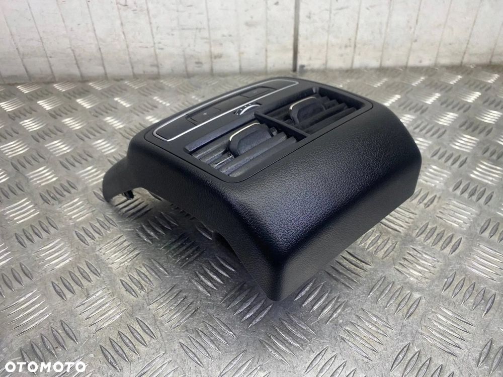 KRATKA NAWIEWU TYŁ TYLNA TUNELU USB GNIAZDO 12V AUDI A5 S5 RS5 8W - 4