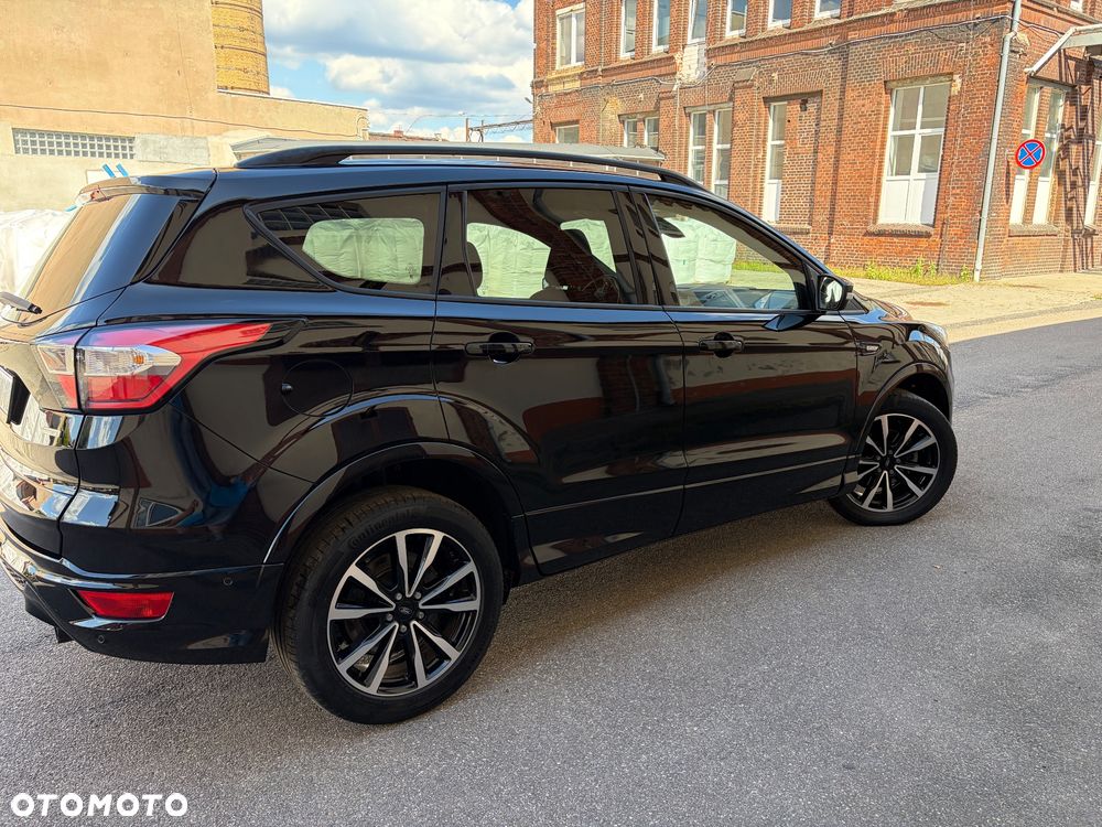Ford Kuga 1.5 EcoBoost 2x4 ST-Line - 3