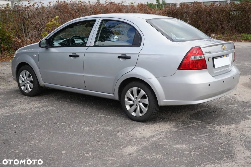 Chevrolet Aveo - 5