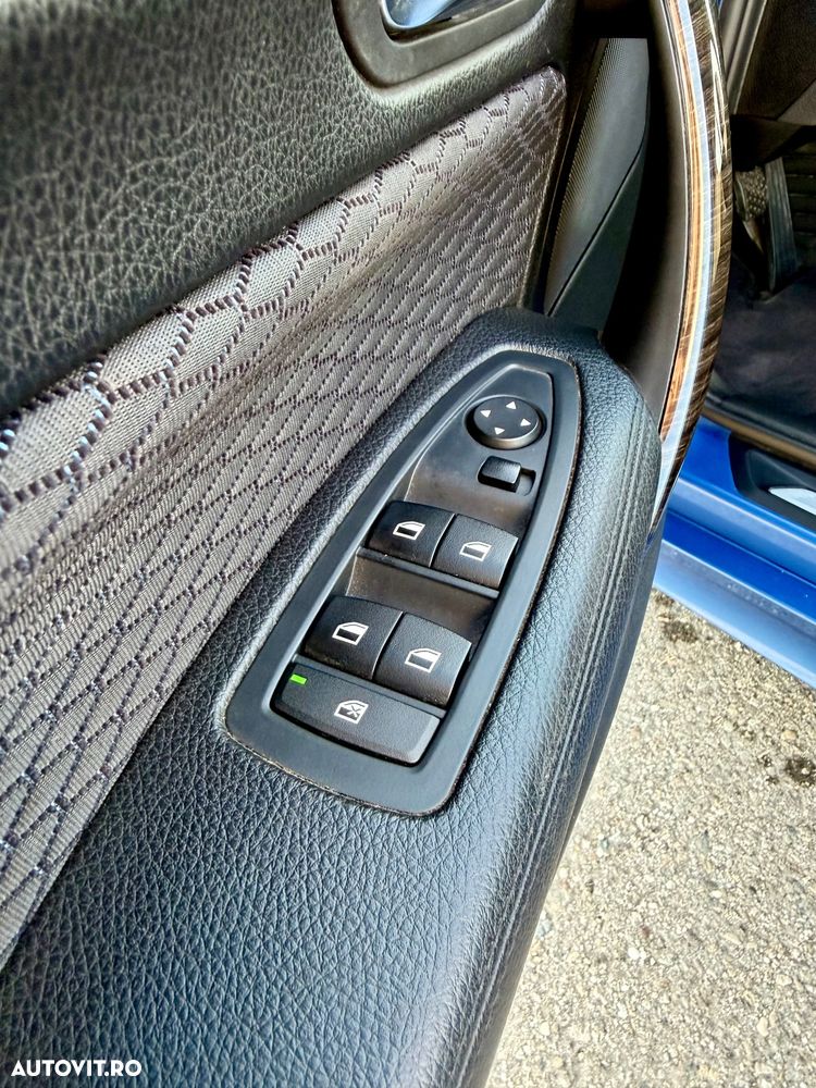 BMW Seria 1 118d Sport Line - 7