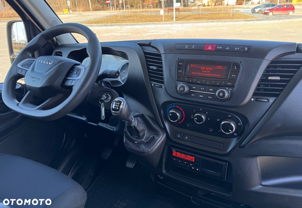 Iveco Daily 2022r ‼️72C18‼️3.0 NOWA Laweta Pomoc Drogowa Zarejestrowany jako Specjalny DMC 7200kg Salon Polska Niski Przebieg Autotransporter Sypialka - 14