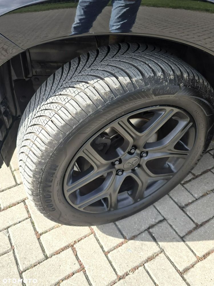 Mitsubishi Outlander - 31